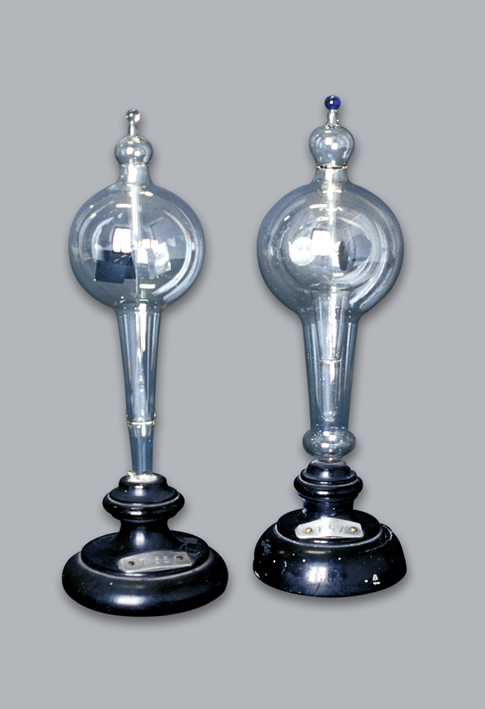 044   Radiometro di Crookes